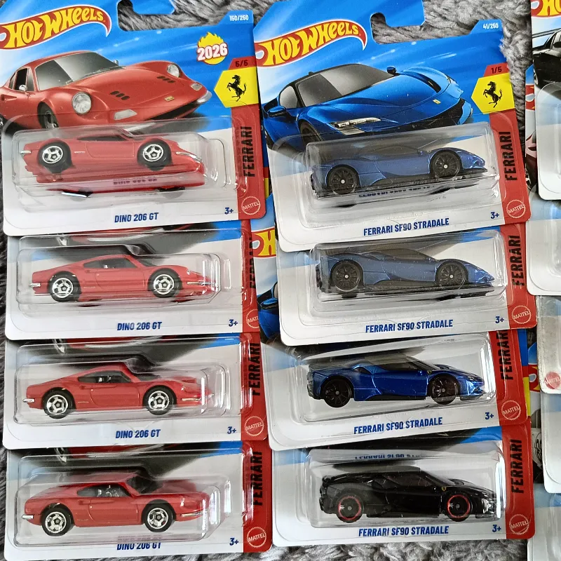 Hotwheels Regular Garajım
